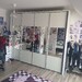 Massiver Kleiderschrank in Weis 4 Türen Spiegel - Bild 1