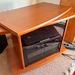 TV Tisch mit Glastüren zu verschenken  - Bild 3